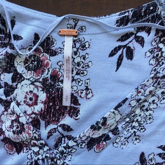Free People bubble sleeve floral top - Picture 6 of 6